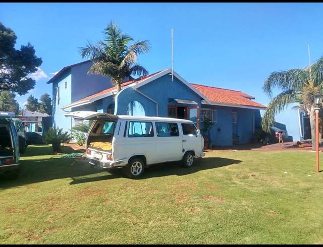 4 BEDROOM HOUSE FOR SALE IN HILLSHAVEN
